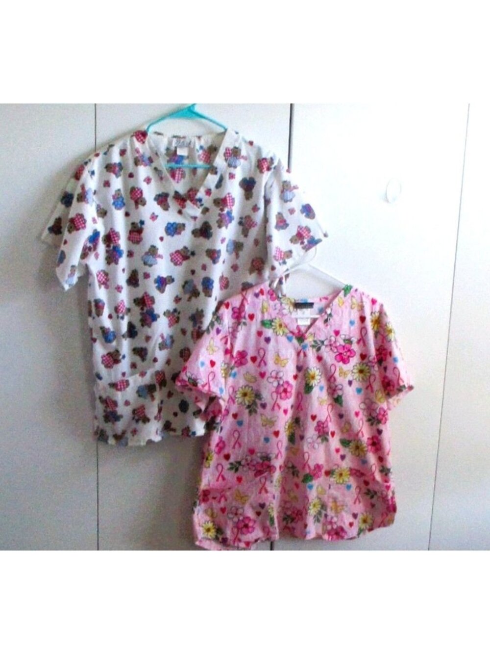 Cherokee  D&S Womens Scrub Tops Teddy Bear Breast Cancer Ribbon Prints Size XL